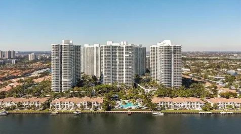 21200 Point Place Aventura FL 33180