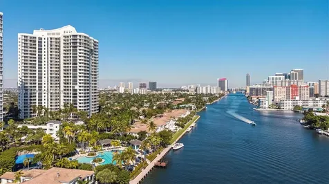 21200 Point Place Aventura FL 33180