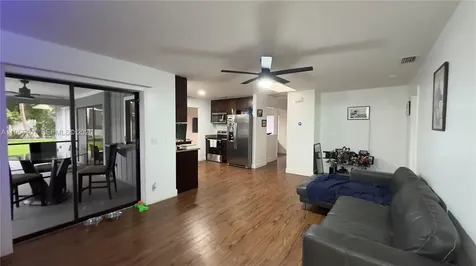 323 W Canterbury Drive W Riviera Beach FL 33407