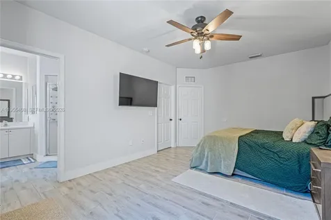 1940 SE 24th Terrace Homestead FL 33035