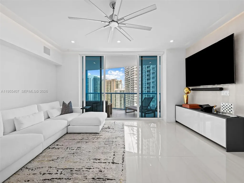 333 Las Olas Way Fort Lauderdale FL 33301