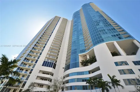 333 Las Olas Way Fort Lauderdale FL 33301