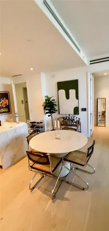 304 Ocean Drive Miami Beach FL 33139