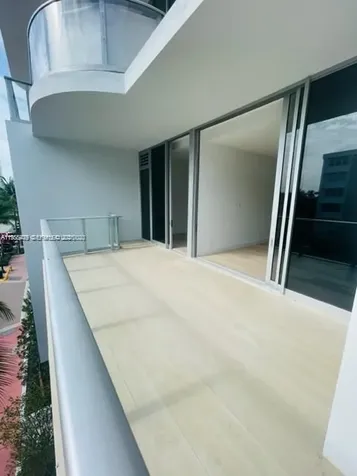 304 Ocean Drive Miami Beach FL 33139