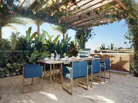 304 Ocean Drive Miami Beach FL 33139