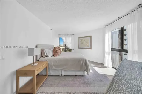 3610 Yacht Club Drive Aventura FL 33180