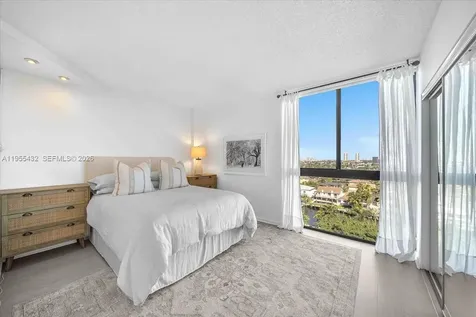 3610 Yacht Club Drive Aventura FL 33180