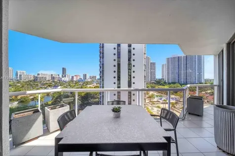 3610 Yacht Club Drive Aventura FL 33180