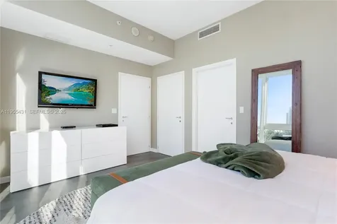 50 S Pointe Drive Miami Beach FL 33139