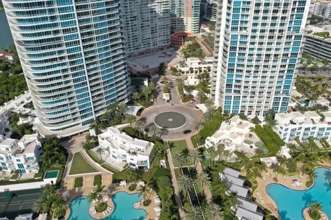 50 S Pointe Drive Miami Beach FL 33139
