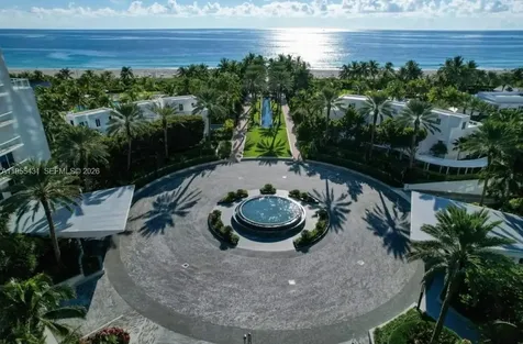 50 S Pointe Drive Miami Beach FL 33139
