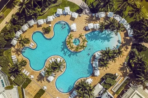 50 S Pointe Drive Miami Beach FL 33139
