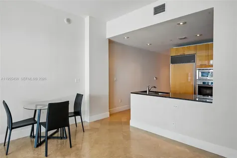6799 Collins Avenue Miami Beach FL 33141