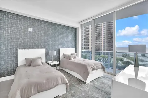 17550 Collins Avenue Sunny Isles Beach FL 33160