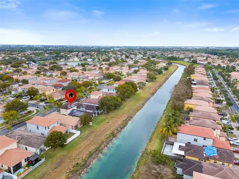 1097 NE 40th Road Homestead FL 33033