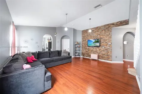 1097 NE 40th Road Homestead FL 33033