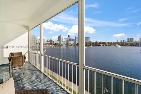 2200 Diana Drive Hallandale Beach FL 33009