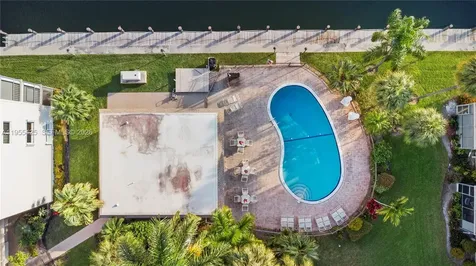 2200 Diana Drive Hallandale Beach FL 33009