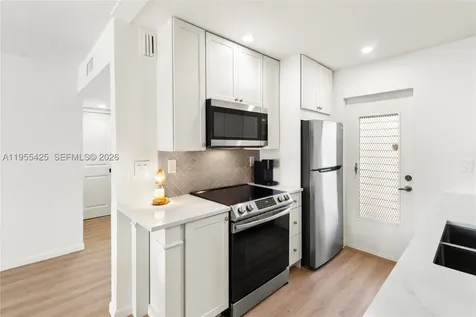 2200 Diana Drive Hallandale Beach FL 33009