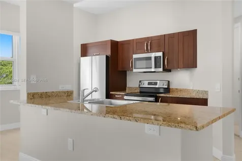 20000 E Country Club Drive Aventura FL 33180