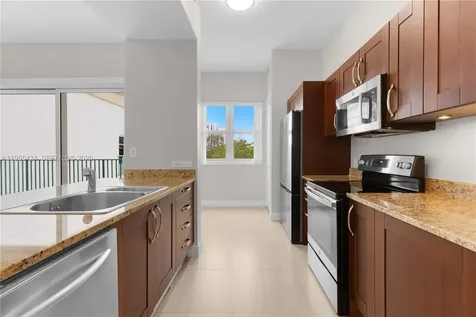 20000 E Country Club Drive Aventura FL 33180