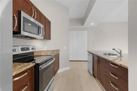 20000 E Country Club Drive Aventura FL 33180