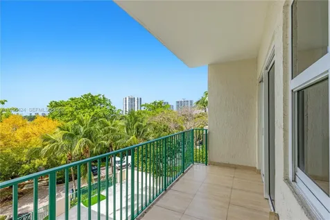 20000 E Country Club Drive Aventura FL 33180