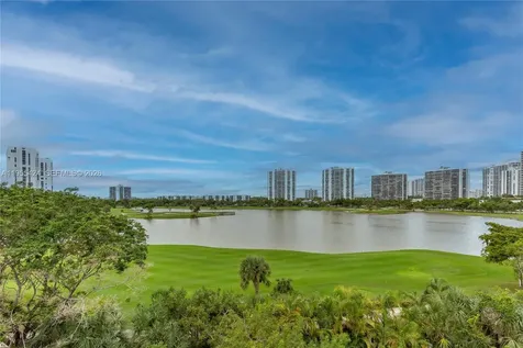 20000 E Country Club Drive Aventura FL 33180
