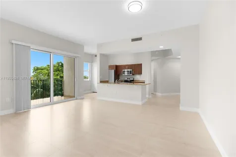 20000 E Country Club Drive Aventura FL 33180