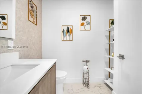 17550 Collins Avenue Sunny Isles Beach FL 33160