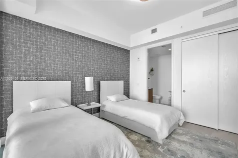 17550 Collins Avenue Sunny Isles Beach FL 33160