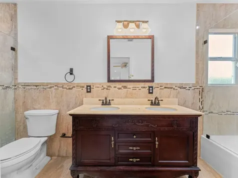 9435 SW 156th Place Miami FL 33196