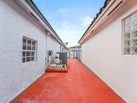 9435 SW 156th Place Miami FL 33196