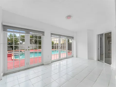 9435 SW 156th Place Miami FL 33196