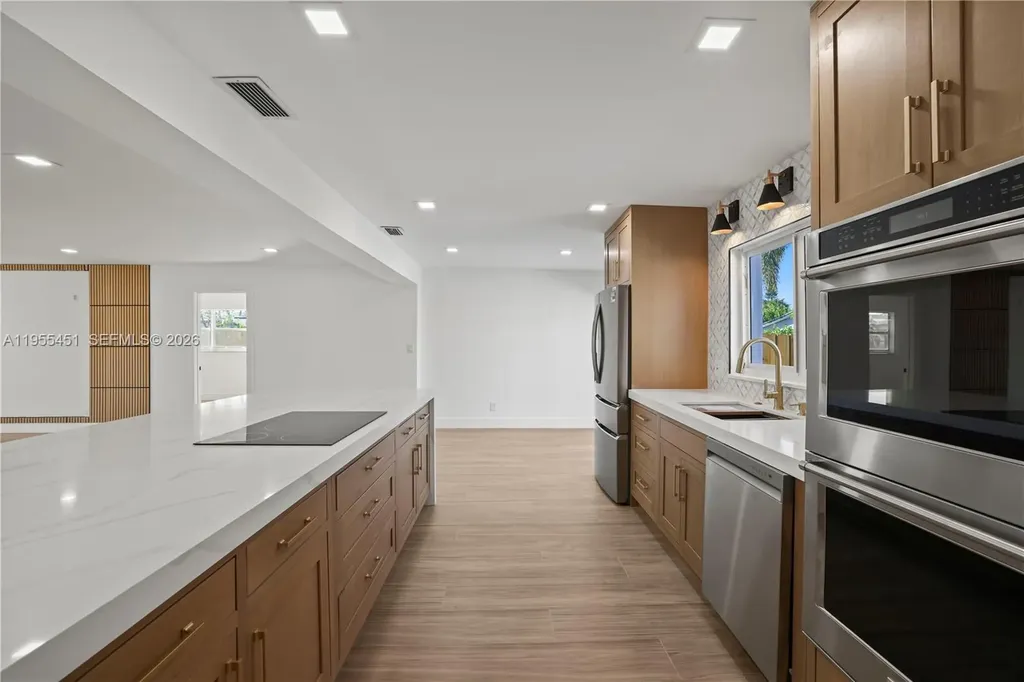 5641 NE 21st Avenue Fort Lauderdale FL 33308