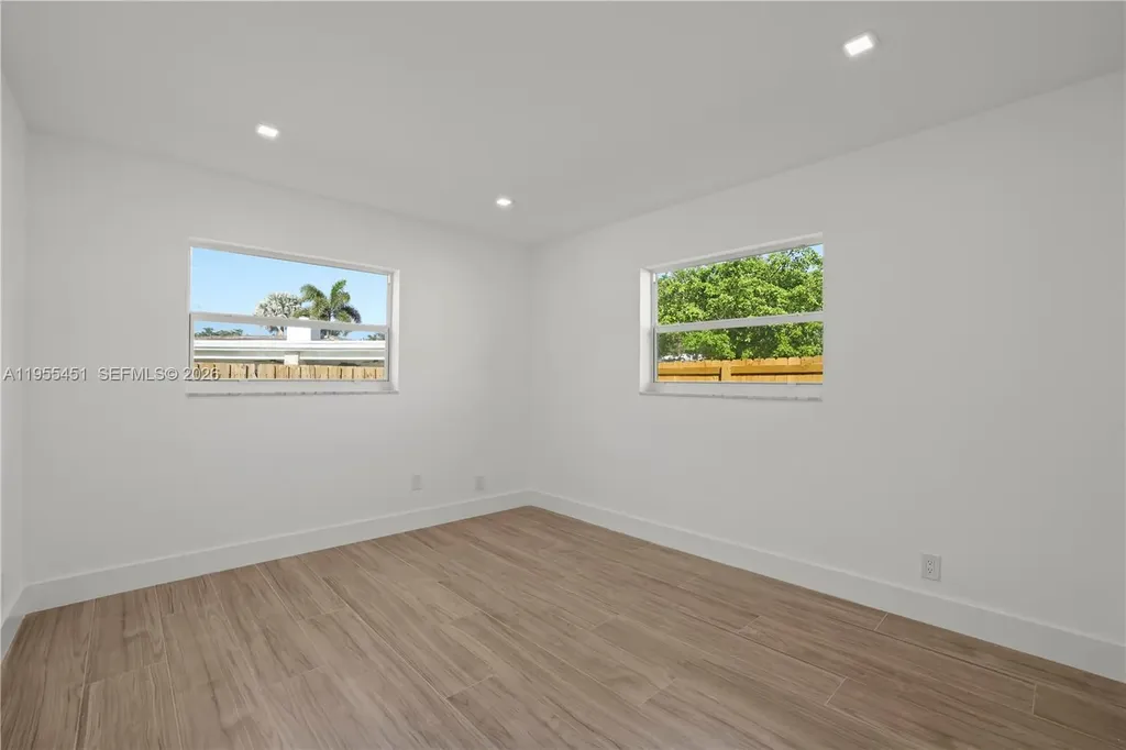 5641 NE 21st Avenue Fort Lauderdale FL 33308