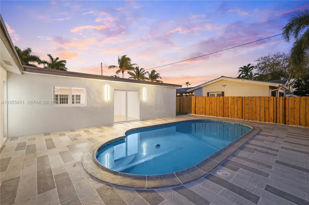 5641 NE 21st Avenue Fort Lauderdale FL 33308