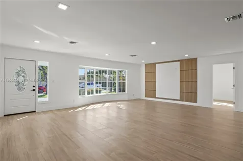 5641 NE 21st Avenue Fort Lauderdale FL 33308