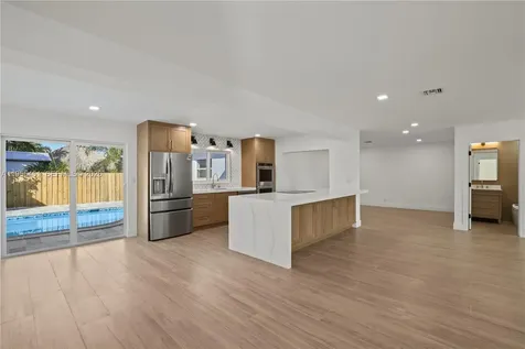5641 NE 21st Avenue Fort Lauderdale FL 33308