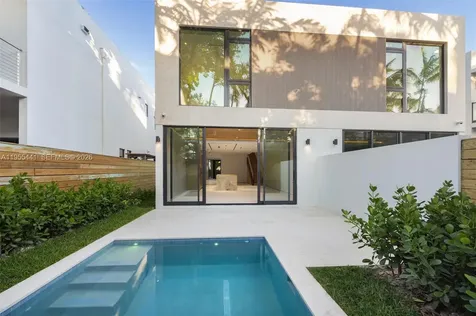 3144 Elizabeth Street Coconut Grove FL 33133