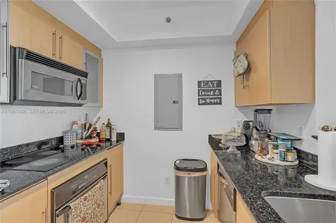 325 S Biscayne Bl Miami FL 33131