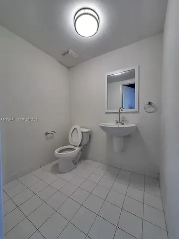 690 SW 1 Court Miami FL 33130