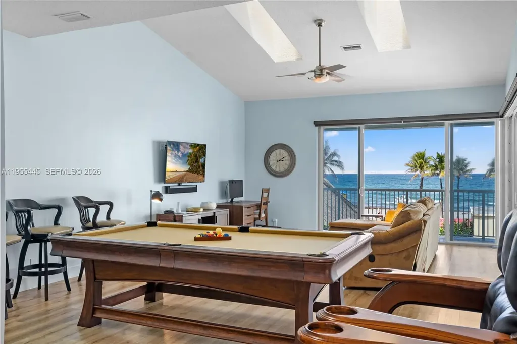 311 N Surf Road Hollywood FL 33019