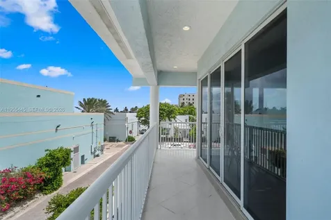 311 N Surf Road Hollywood FL 33019