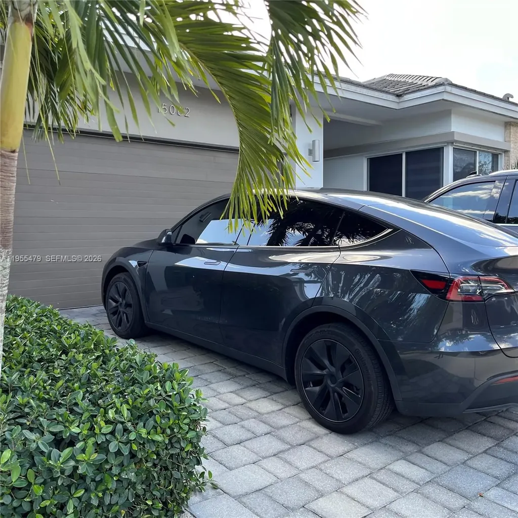 15062 SW 177th Terrace Miami FL 33187