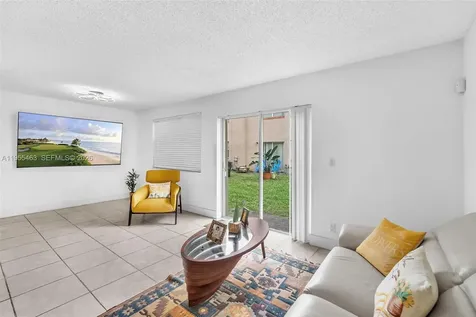 8606 SW 3rd Street Pembroke Pines FL 33025