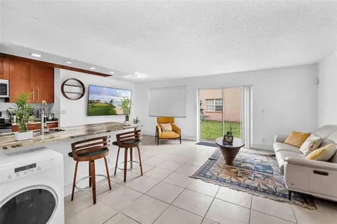 8606 SW 3rd Street Pembroke Pines FL 33025