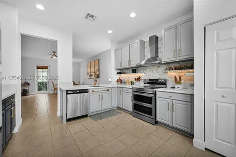 2666 SW 118th Road Miramar FL 33025