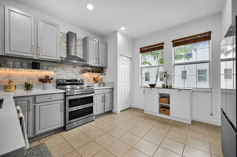2666 SW 118th Road Miramar FL 33025