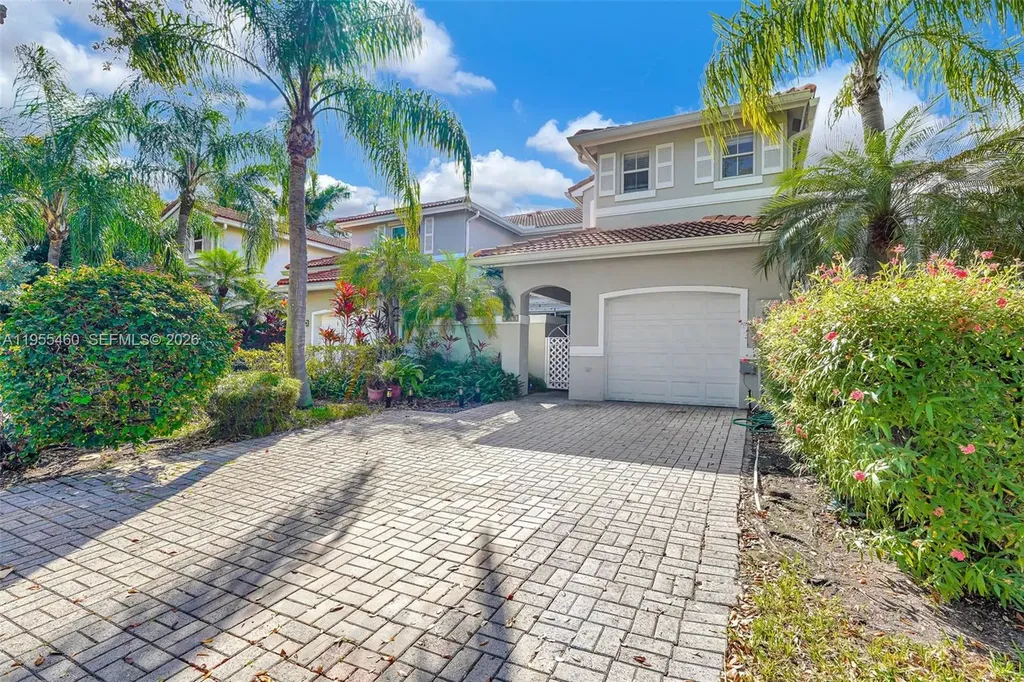 1120 Cliffrose Street Hollywood FL 33019